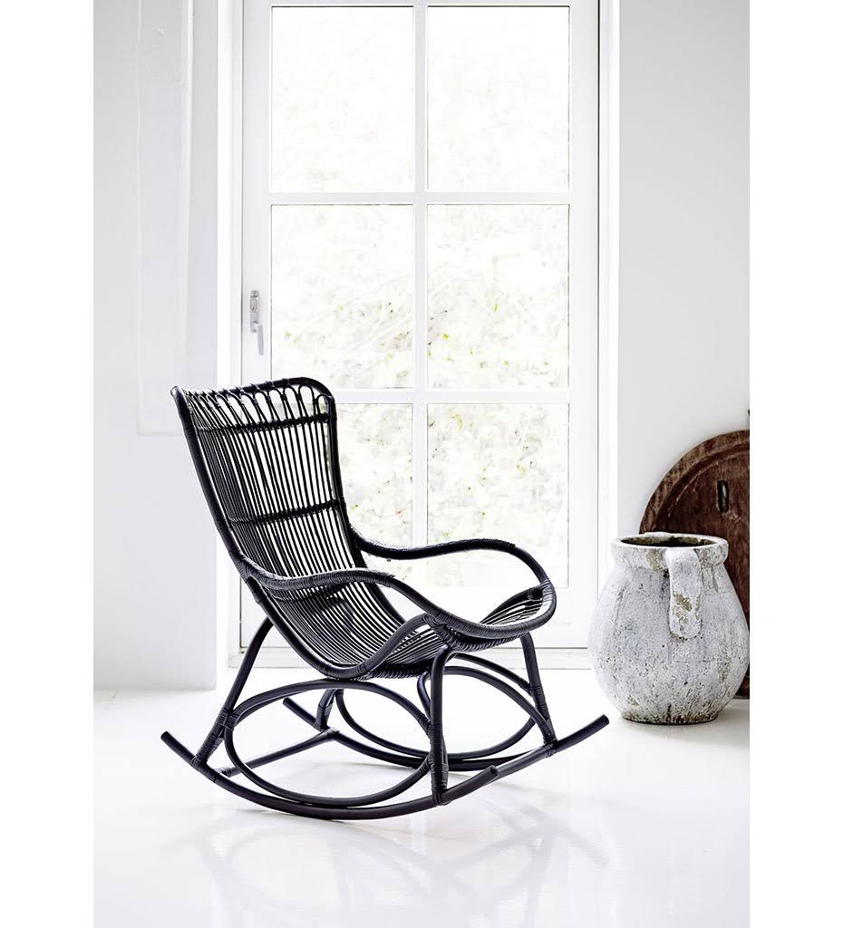 Antique Rocking Chair Y361