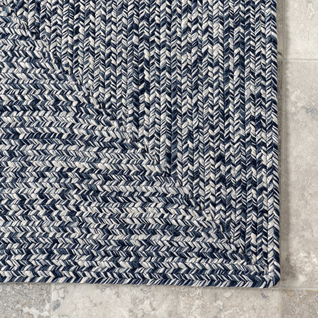 Navy Braided Indoor/Outdoor Area Rug P72607