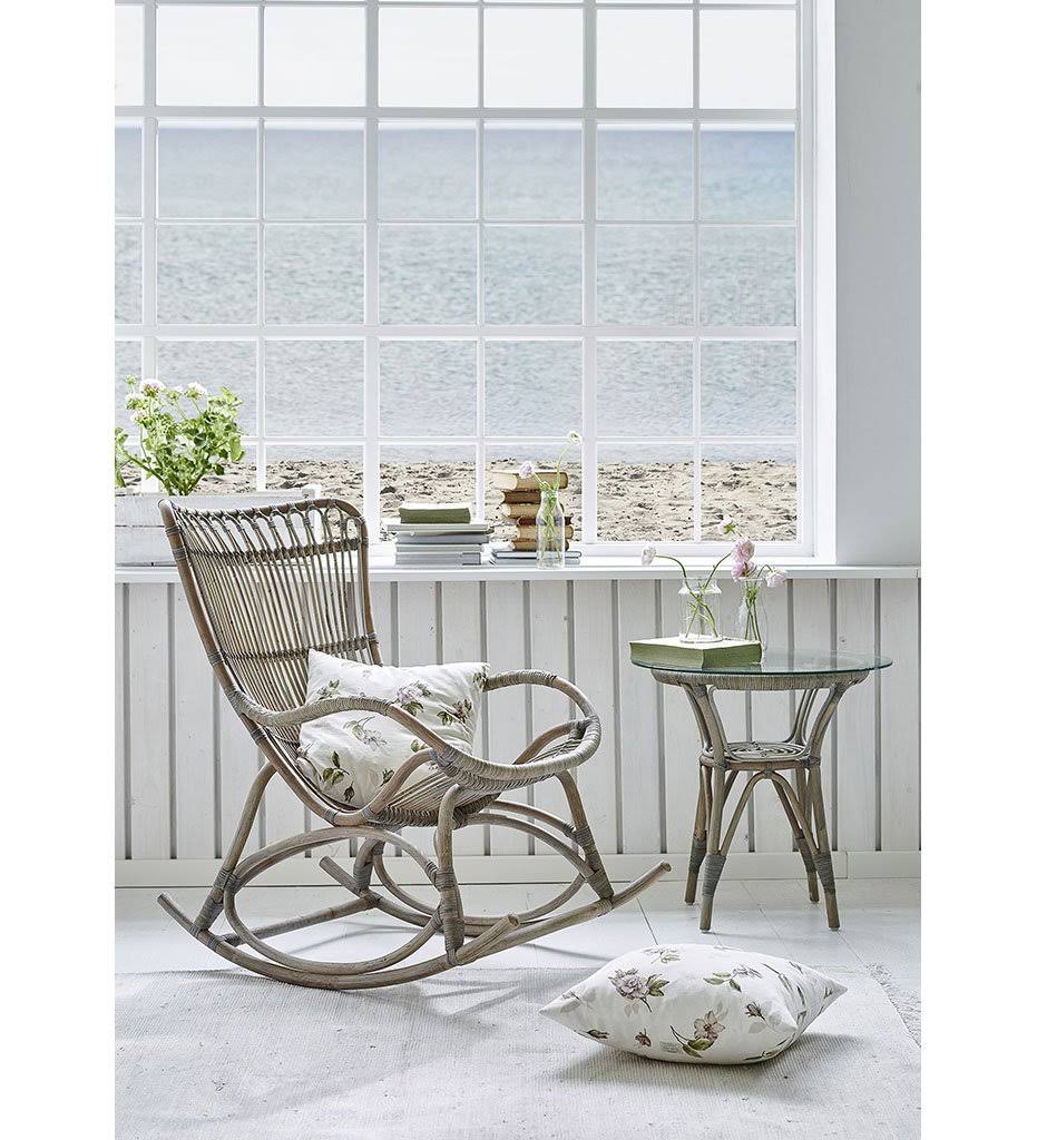 Antique Rocking Chair Y361