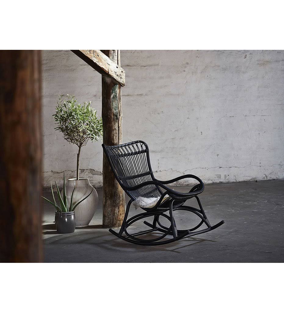 Antique Rocking Chair Y361