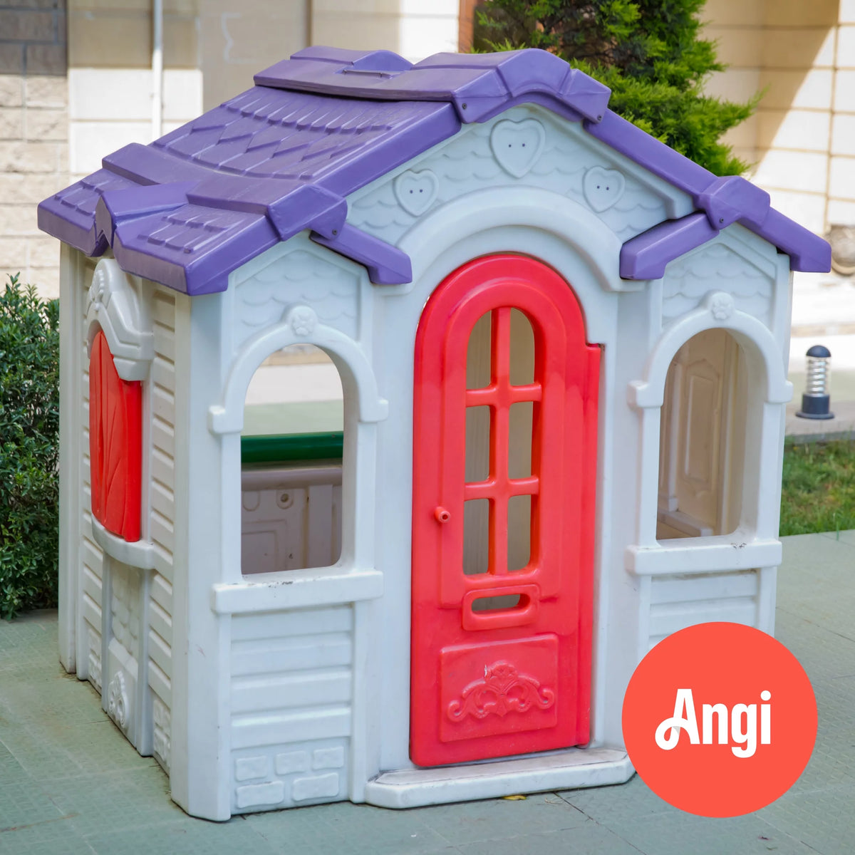 Plastic Playhouse W7137