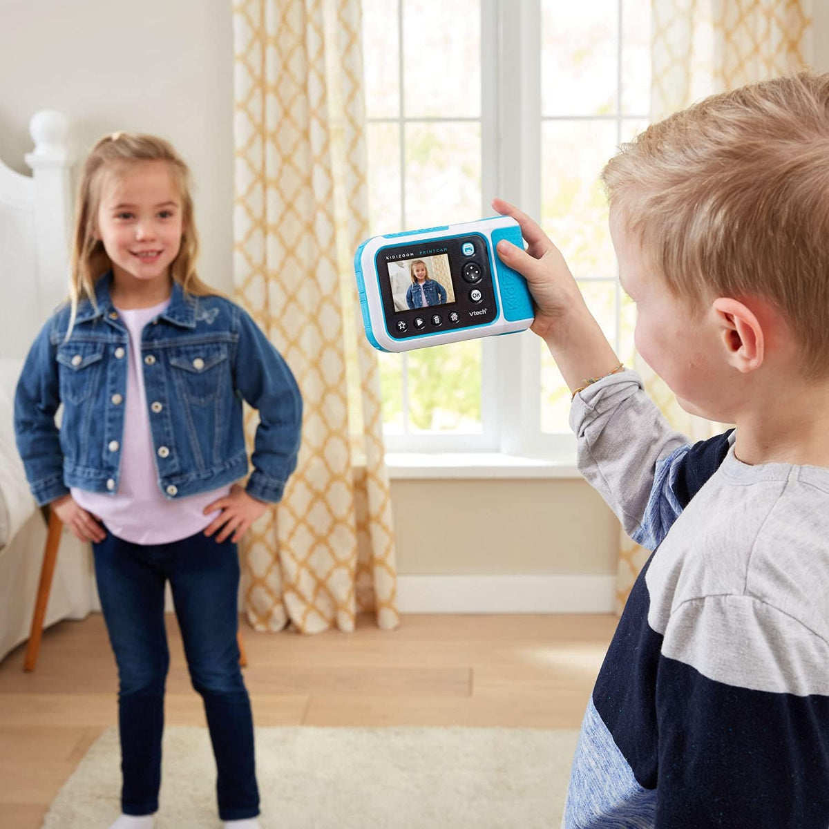 Blue Camera I28470