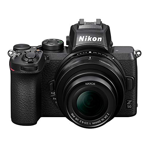 Compact mirrorless camera with wide-angle and telephoto zoom lenses Q492625