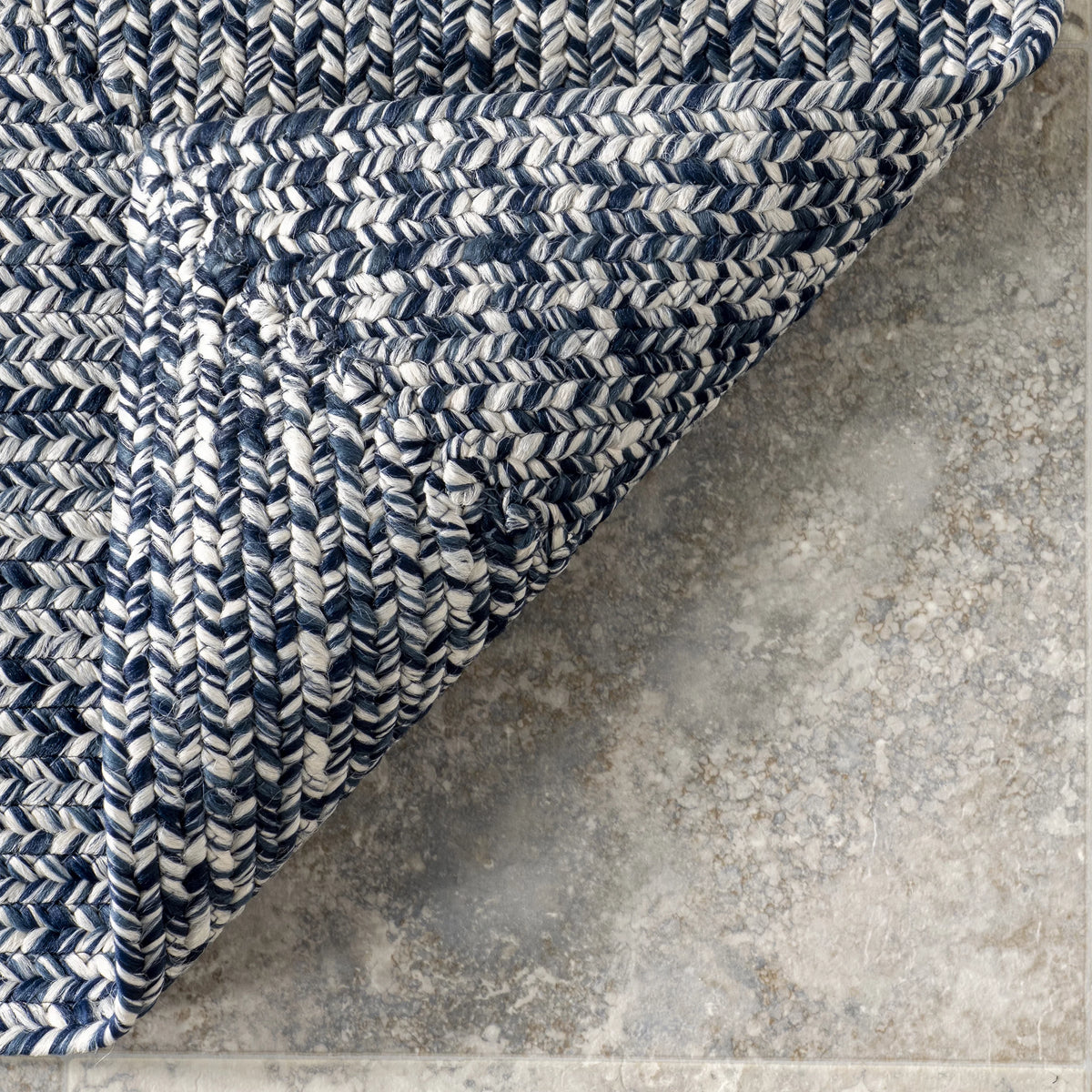 Navy Braided Indoor/Outdoor Area Rug P72607