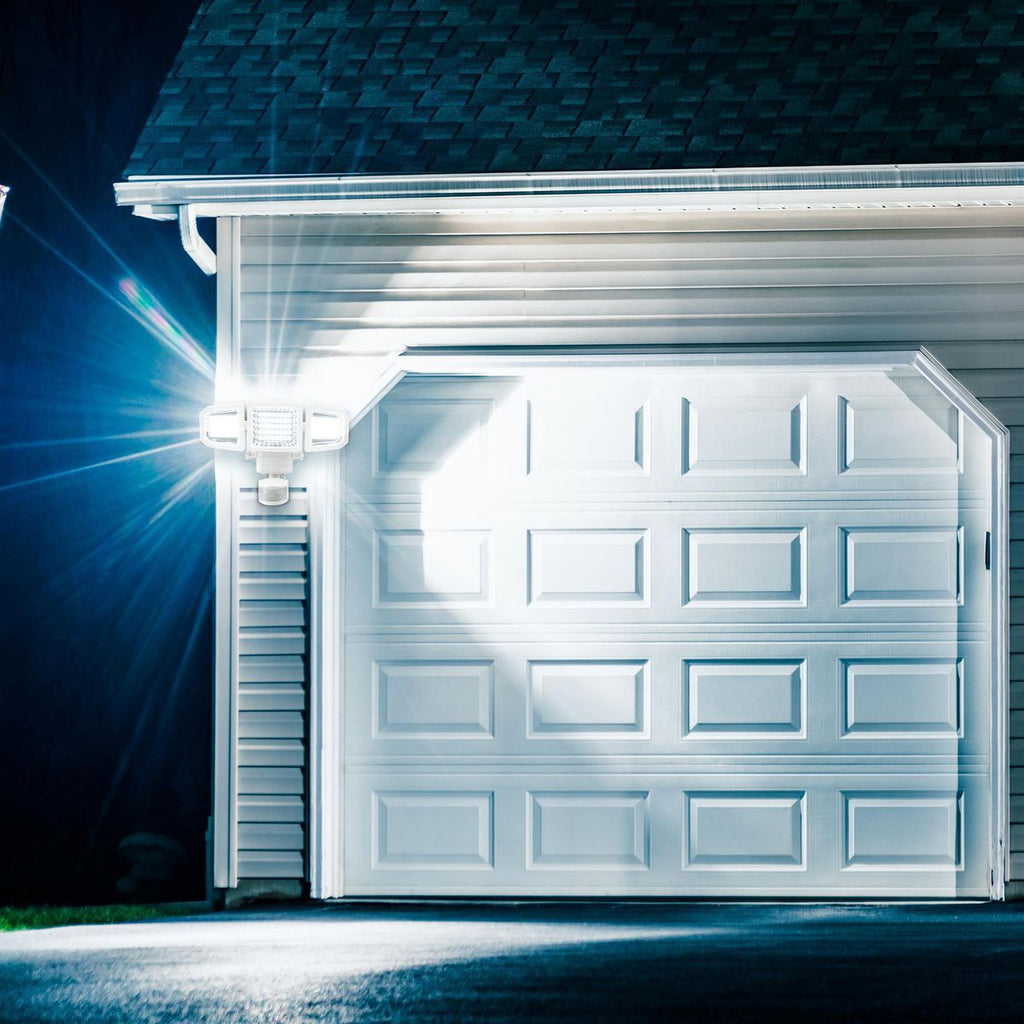 2850 Lumen Triple Head LED Solar Security Light G368690