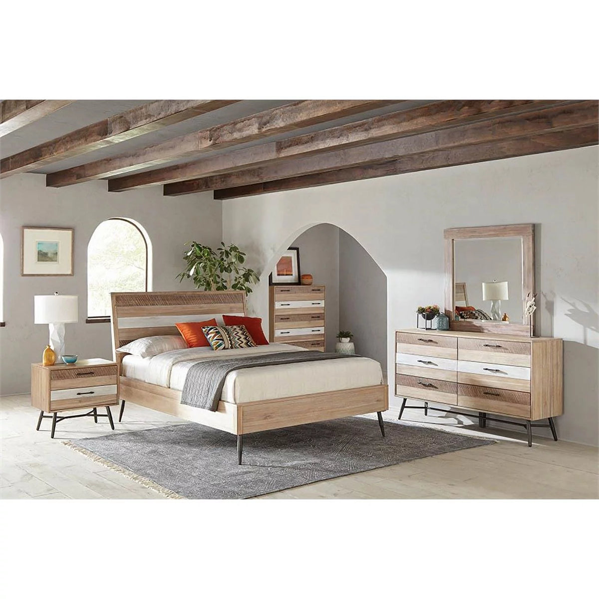 4-piece Brown Wood Eastern King Bedroom Set C918087