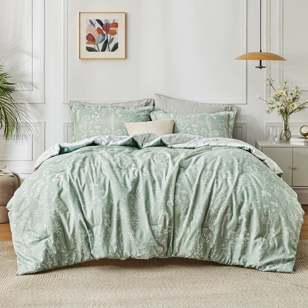 Sage Green Floral Queen Size Comforter Set D586