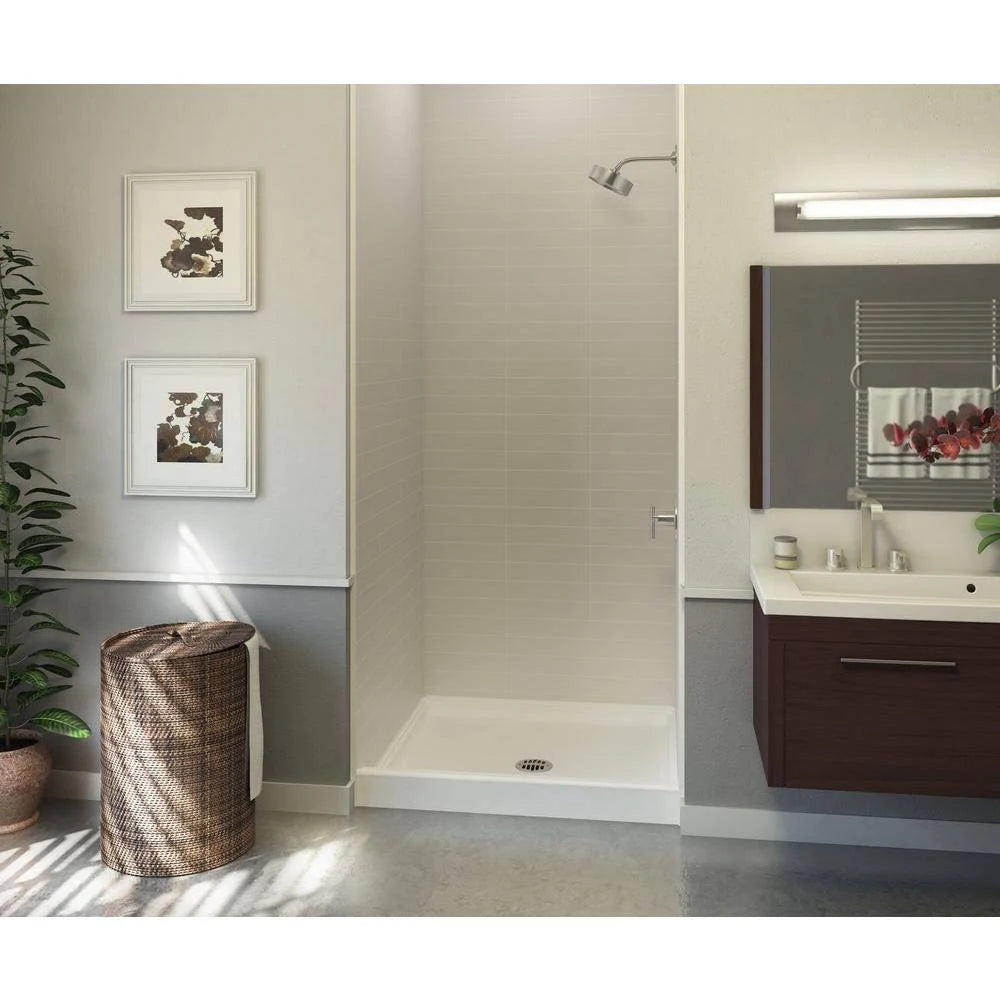 White 32 in. x 32 in. Single Threshold Center Drain Shower Base V97798