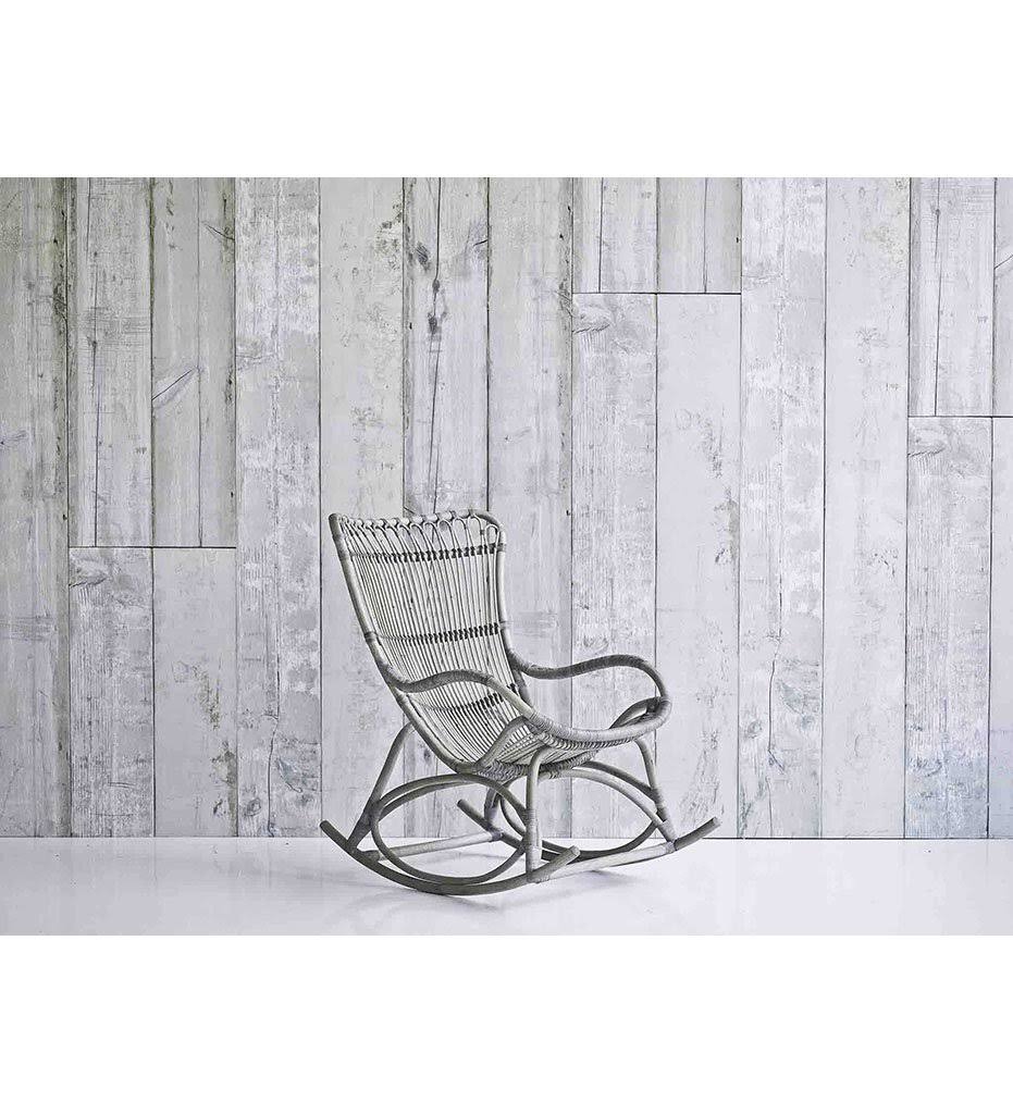 Antique Rocking Chair Y361