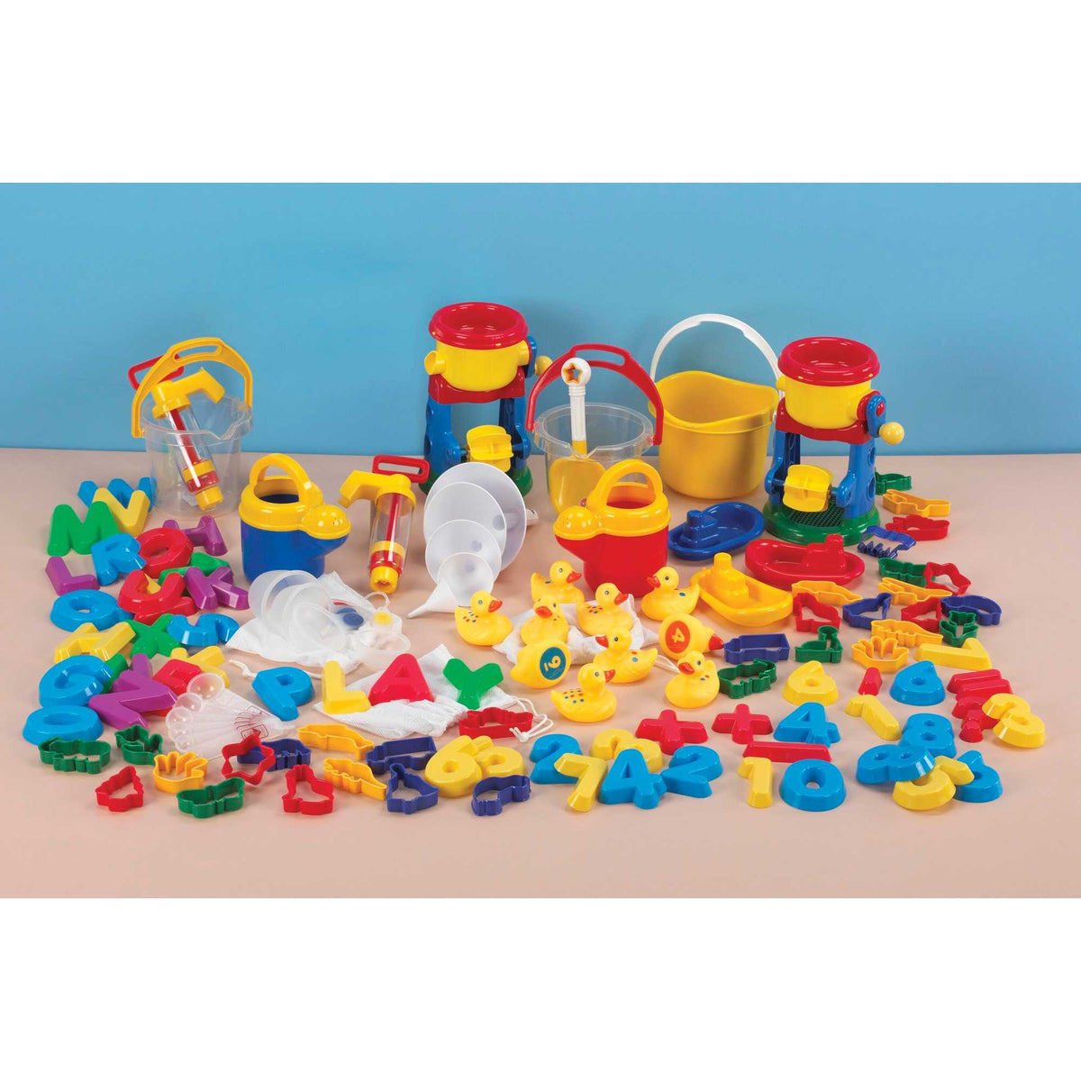 94 Pieces Sand and Water Toys Play Package D3704