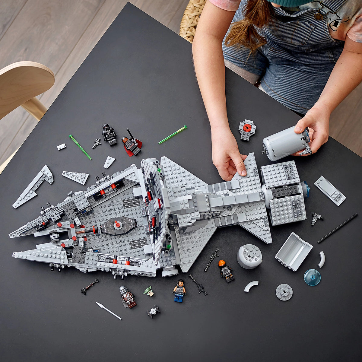 1,336 Pieces Building Toy M829
